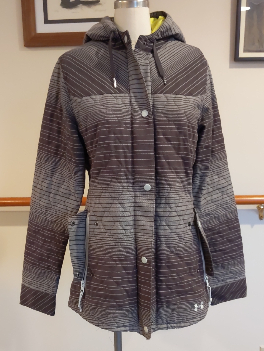 Under Armour Women's Hooded Jacket in Gray Stripe